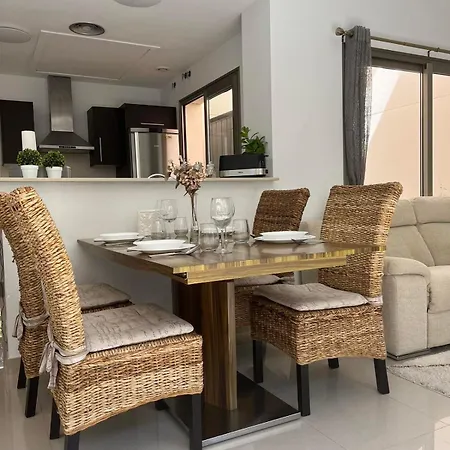 Cmr 9 By Zanis Apartment Torrevieja